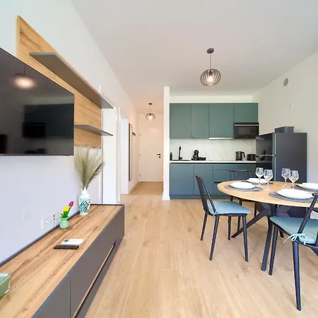 Ena & Leona * Baska (Krk)