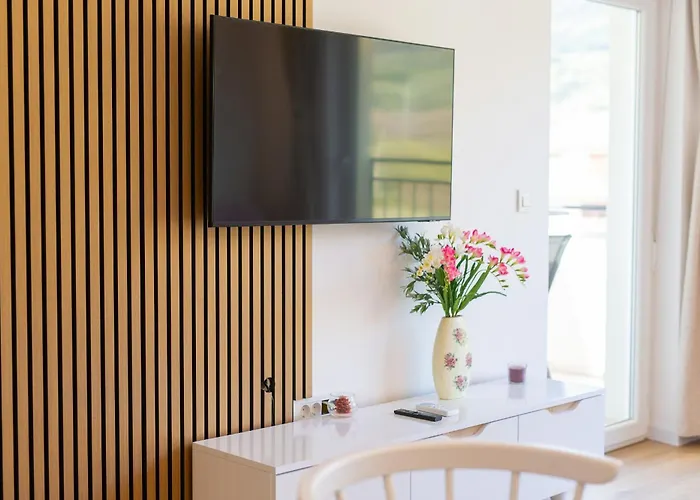 Apartment Ena & Leona *