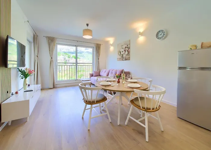 Apartment Ena & Leona