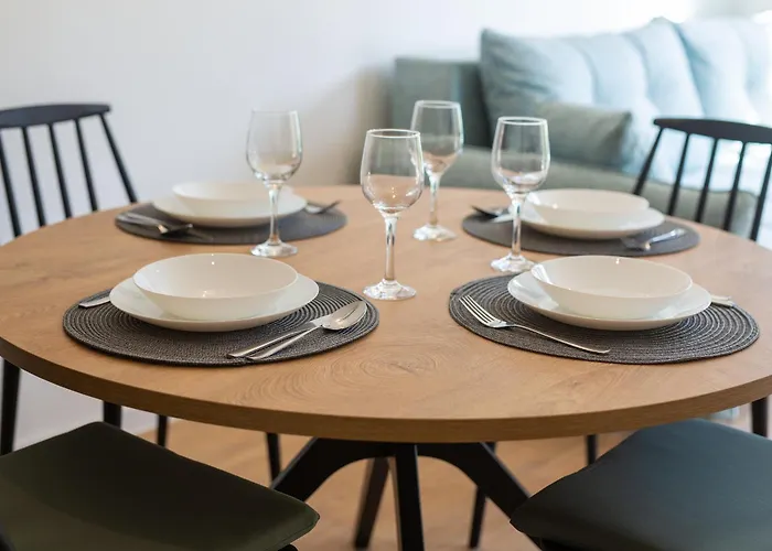 Ena & Leona Apartment