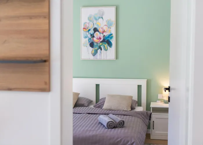 Ena & Leona Apartment *